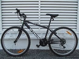 btwin cycles rockrider 300